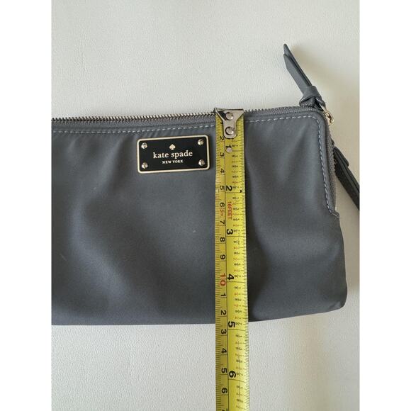 Kate Spade Wristlet Clutch Gray Nylon Double Zip Pouch Card Slots Small - Picture 4 of 12